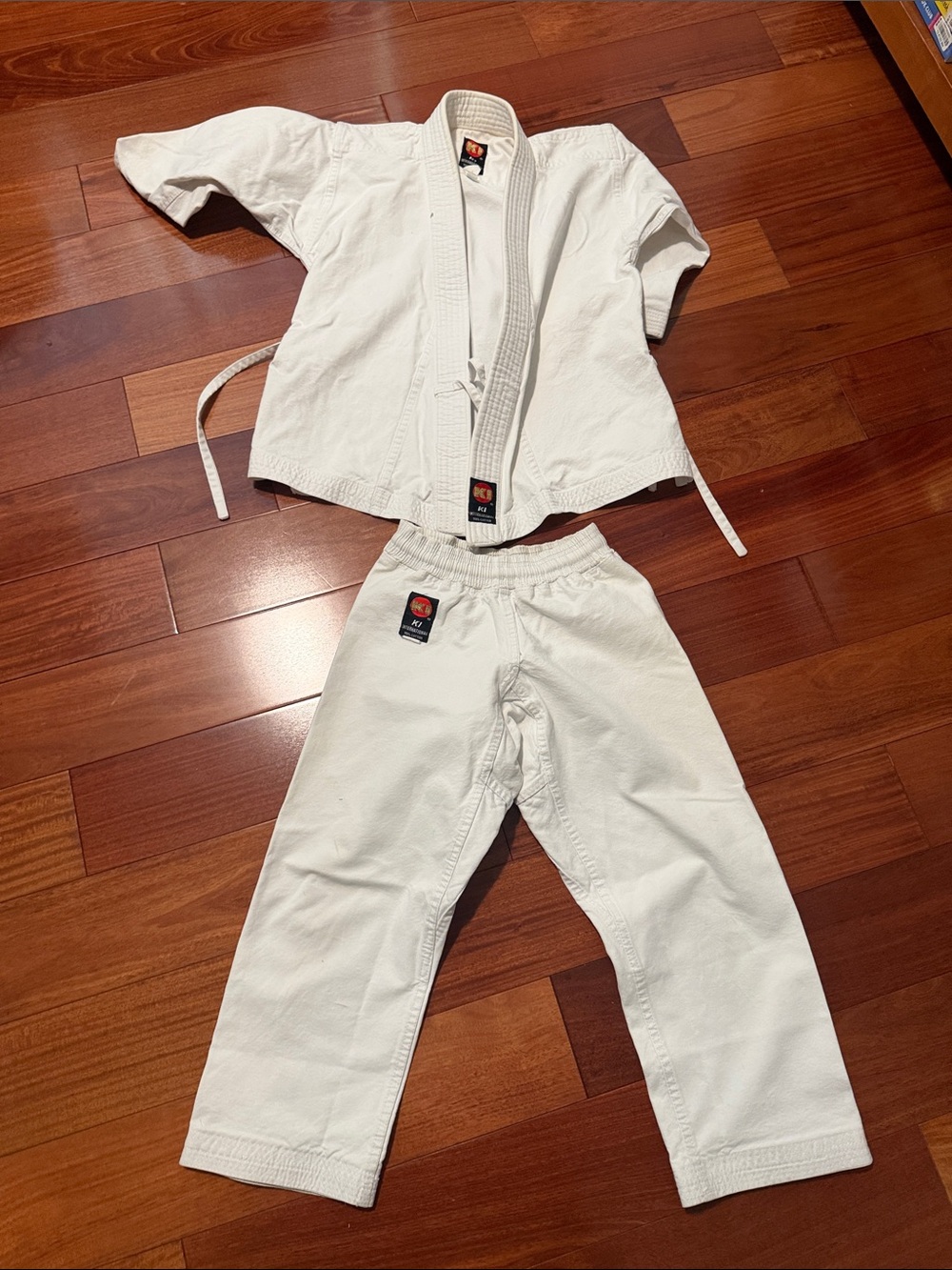 Kids White Martial Arts Gi Set